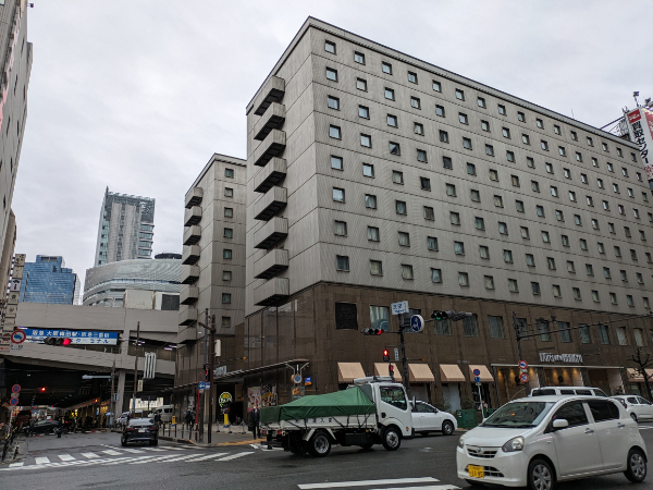 今年で見納めの新阪急ホテルをお向かいのファーストキッチンから見てみる