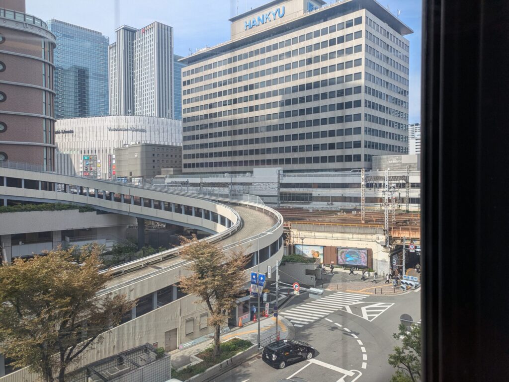 ヘップナビオのエレベーターの中から撮影