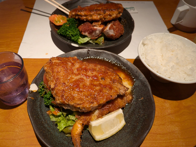 もなみ・ハンバーグとエビフライ