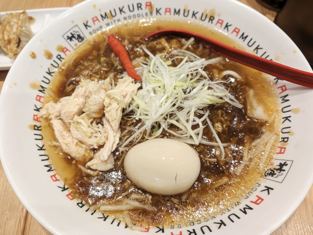 神座 道頓堀本店で黒酢仕立ての酸辣湯麺食べてきました。